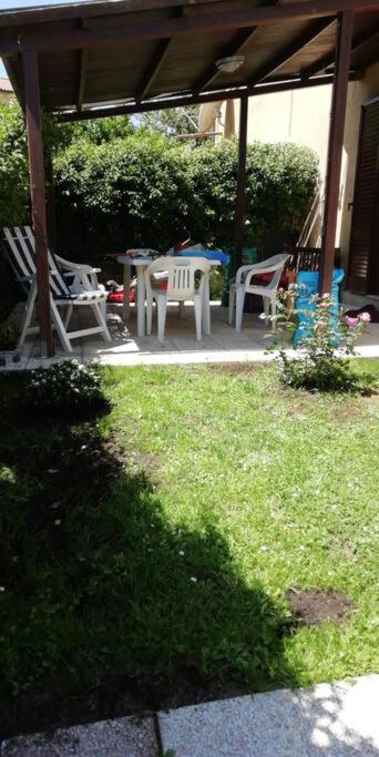 Appartamento Tra Il Borgo E Il Lago Anguillara Sabazia Bagian luar foto