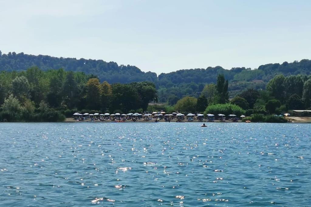Appartamento Tra Il Borgo E Il Lago Anguillara Sabazia Bagian luar foto
