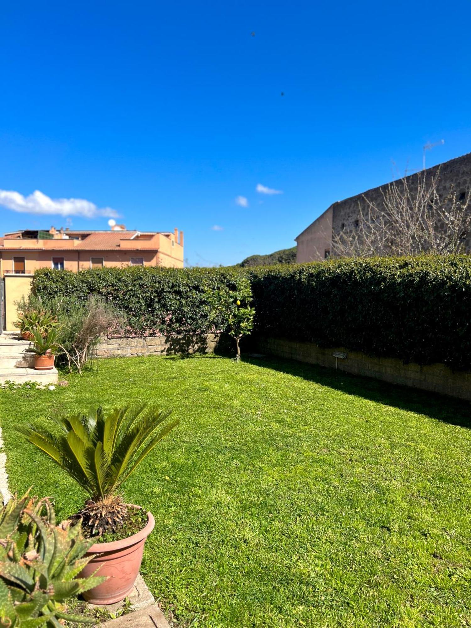 Appartamento Tra Il Borgo E Il Lago Anguillara Sabazia Bagian luar foto